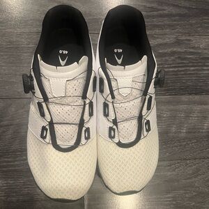 Like New Lake Cycling Shoes in Men’s Size 12